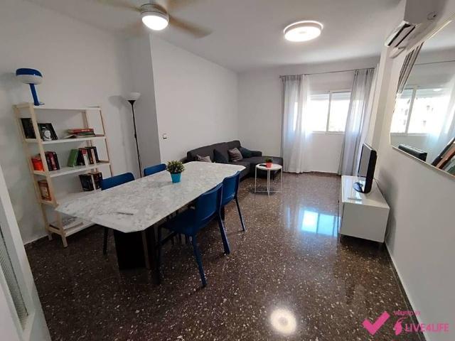 Piso en Alquiler en València