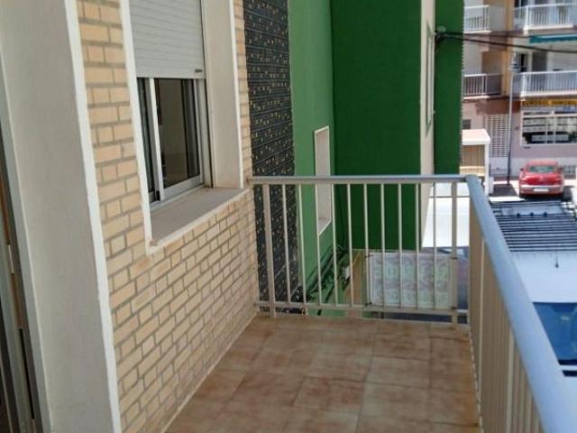 Piso en alquiler en vía Sense Nom, Perelló, el Tar, de 75 m² 3 habitaciones por 850 €