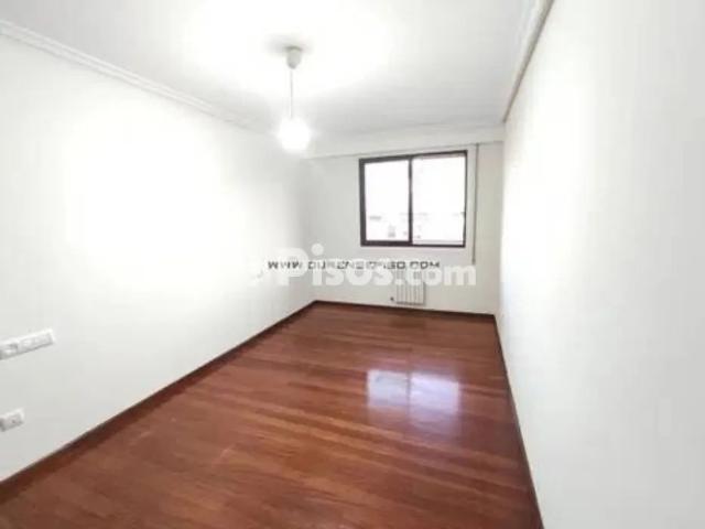 Piso en alquiler en Calle de Río Sil
