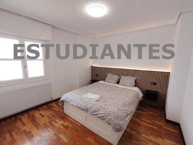 Piso en alquiler en Vitoria Gasteiz, Casco Medieval