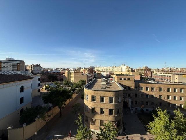Piso en alquiler en Zaragoza, Doctor Cerrada