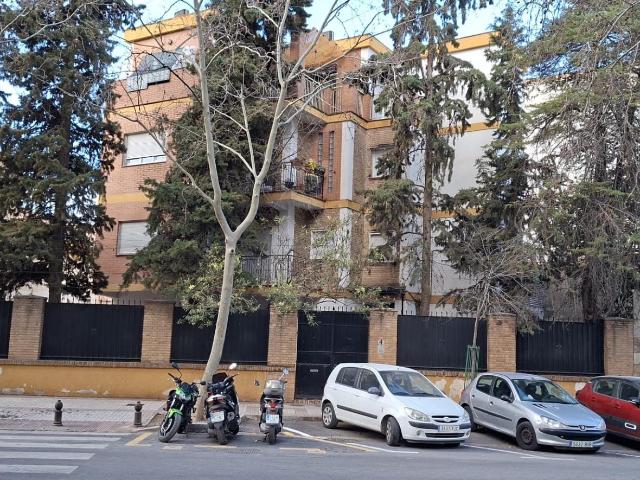 Piso en alquiler en zona Genil – DE MAYO A FINALES DE AGOSTO