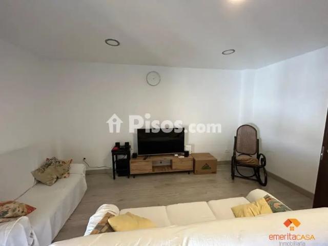 Piso en alquiler en 06804