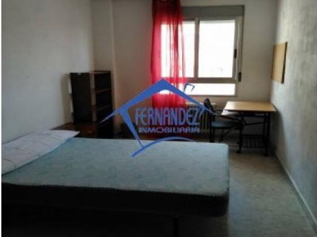Piso en alquiler ideal para estudiantes en Nuevo Cáceres – 4 habitaciones y 2 baños