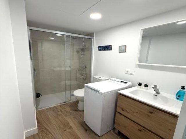 Piso en alquiler junto a la Playa del Postiguet – Alicante