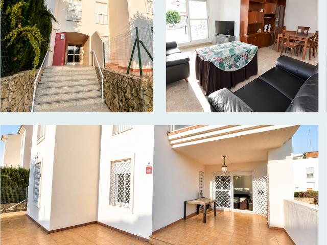 Piso en Alquiler larga duración o vivienda habitual Tomares, Urbanización El Olivar de Aljamar ¡Descubre tu nuevo hogar en una ubicación privilegiada! Te presentamos este magnífico piso en planta baja situado en la esquina de la Urbanización El Olivar