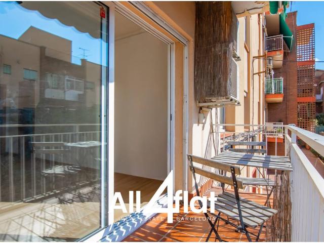PISO EN ALQUILER LARGA ESTANCIA EN ESPLUGUES DE LLOBREGAT CON 3 HABITACIONES, BALCÓN Y TERRAZA COMUNITARIA