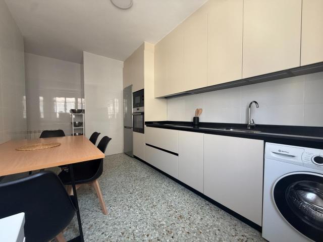 PISO EN ALQUILER PARA ESTUDIANTES, CALLE MERCADO OURENSE