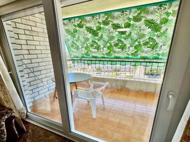 PISO EN ALQUILER PARA ESTUDIANTES CHICAS GRANADA zona Ribera del Beiro