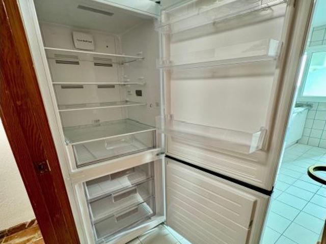 PISO EN ALQUILER PARA ESTUDIANTES CHICAS GRANADA zona Ribera del Beiro
