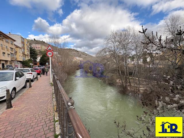 Piso en alquiler para estudiantes junto a Universidad UCLM Piso en alquiler en Cuenca ALFARES