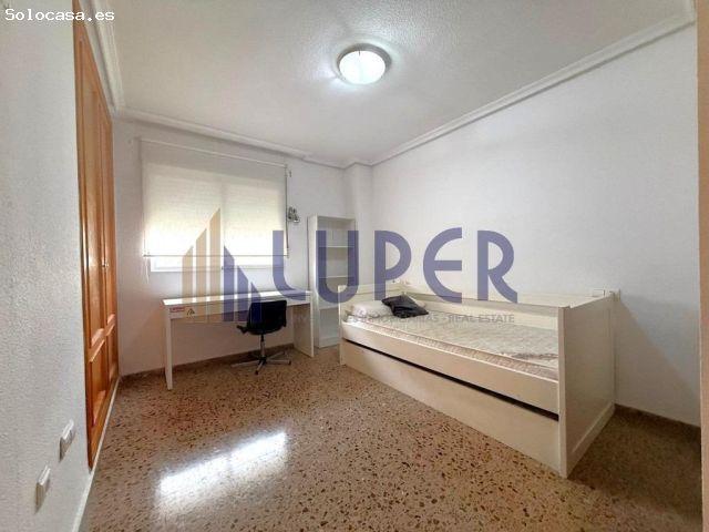 PISO EN ALQUILER PARA ESTUDIANTES SOBRE LA AVENIDA PRINCIPAL