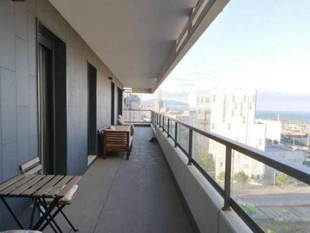 Piso en alquiler 3 habitaciones 2 baños terraza grande con maravillosa vista al mar y la ciudad