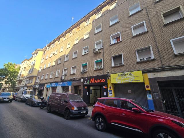 Piso en APAOLAZA ARZOBISPO, Zaragoza, Universidad San Francisco