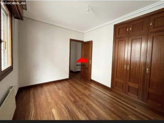 Piso en Artaza con dos parcelas de garaje
