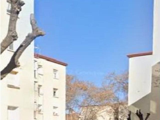 PISO EN BADALONA