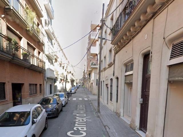 PISO EN BADALONA