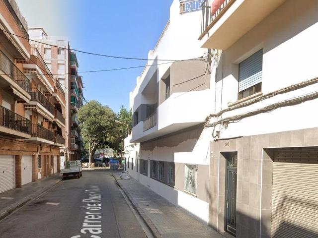 PISO EN BADALONA