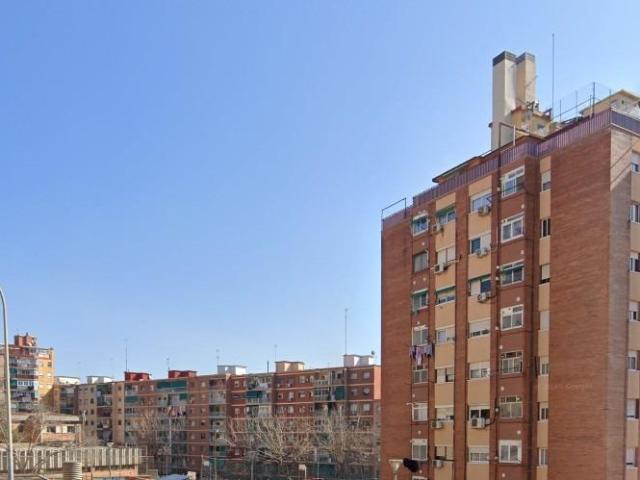 PISO EN BADALONA