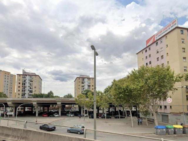 PISO EN BADALONA