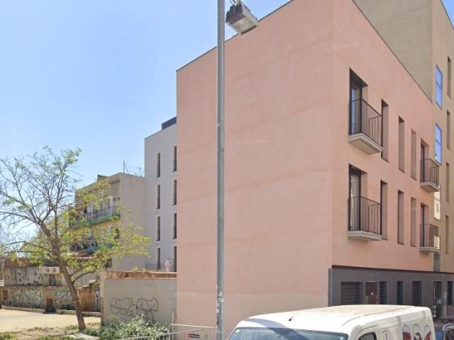 PISO EN BADALONA