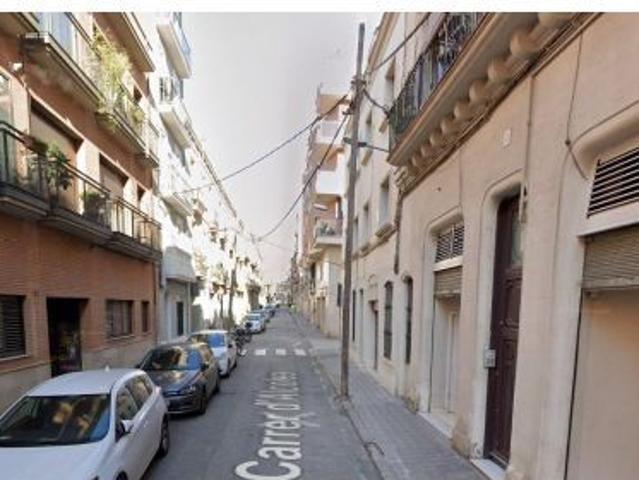 PISO EN BADALONA