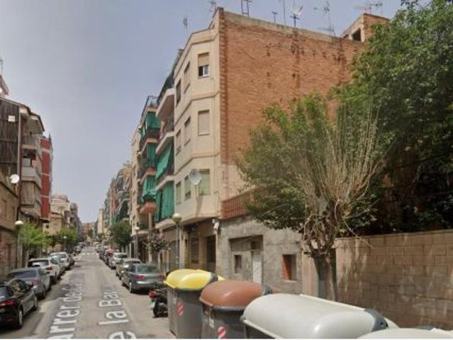 PISO EN BADALONA