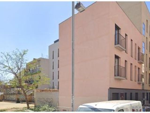 PISO EN BADALONA
