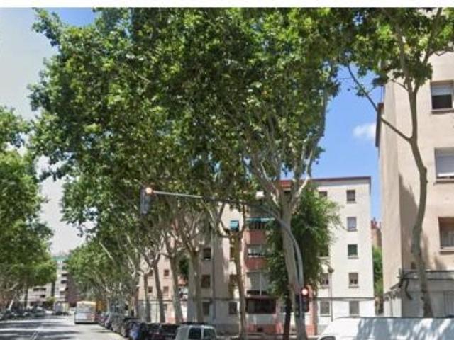 PISO EN BADALONA
