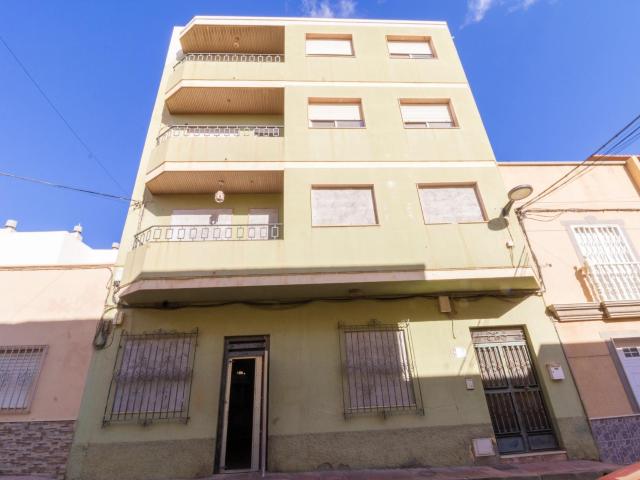 PISO EN BENAHADUX