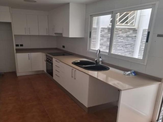 PISO EN BENETÚSSER 4 HABITACIONES, COMPLETAMENTE REFORMADO 205.000€ Negocialbles