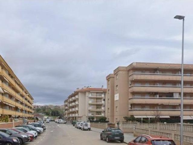 PISO EN BLANES