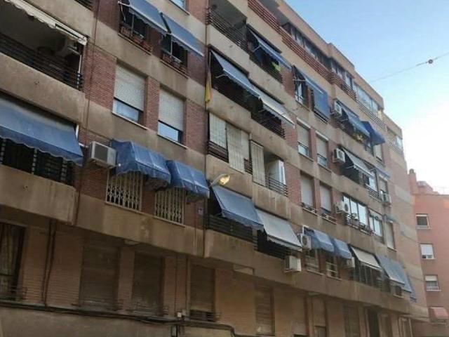 Piso en C/ Primavera, Alicante