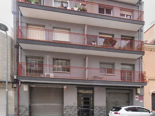 Piso en C/ Tercio de Ntra Seï¿½ora de Montserrat en Badalona Barcelona