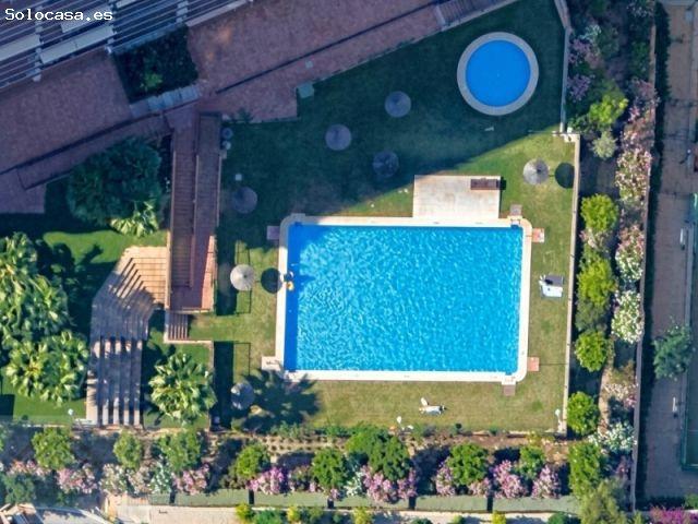 PISO EN CALA DE VILLAJOYOSA. 2 DORMITORIOS Y 2 BAÑOS, PLAZA DE GARAJE Y PISCINA