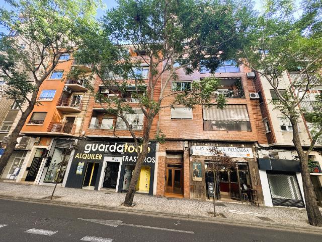 Piso en calle UNCETA 49