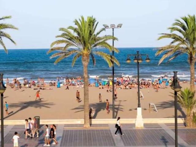 Piso en Carrer de Sant Rafael, Valencia de 200 m² con 4 habitaciones