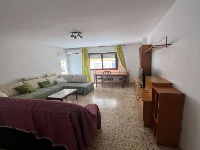 PISO EN CENTRO RAMBLA PERIODO ESTUDIANTIL