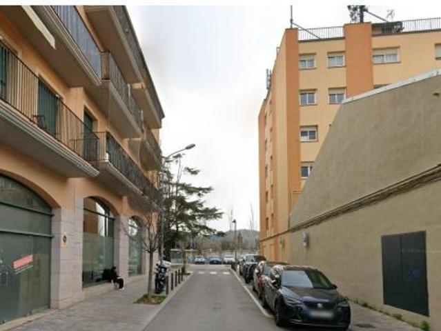 PISO EN CERDANYOLA DEL VALLES