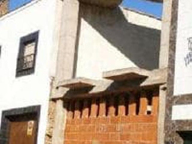 Piso en construcción detenida en Puebla de Sancho Pérez Badajoz