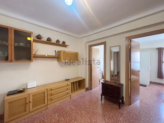 Piso, En Corts, València