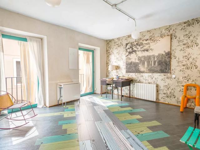 Piso en edificio clásico en Malasaña