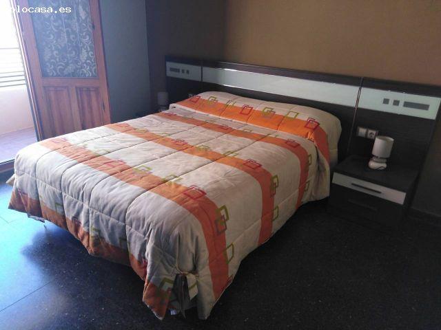 Piso en el Centro: Amplio y Confortable