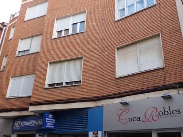 PISO EN EL CENTRO COMPLETAMENTE REFORMADO