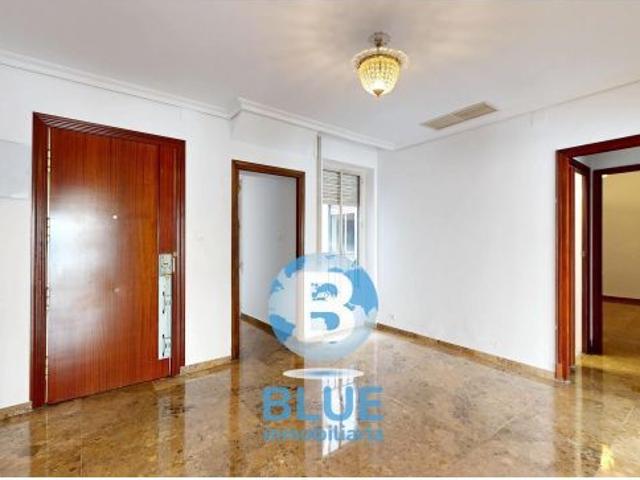 Piso en el Corazón de Córdoba con cochera