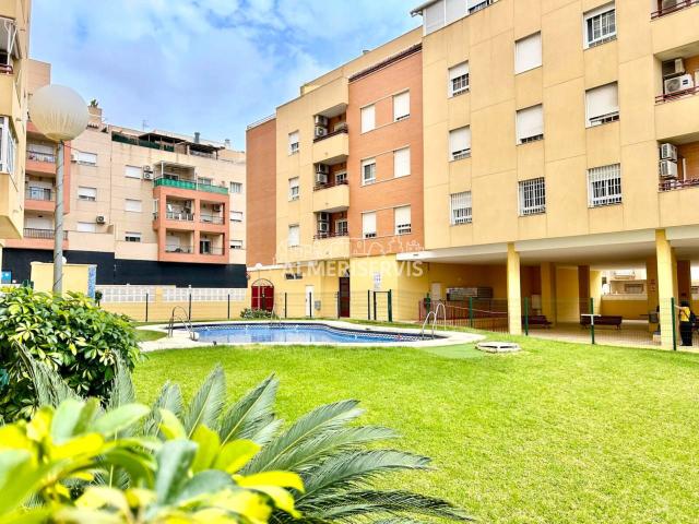 Piso en el Parador con terraza y zonas comunes en urbanización privada