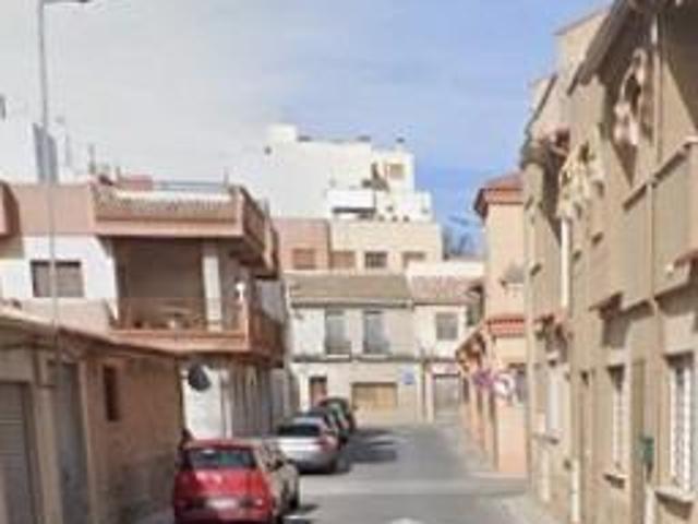 PISO EN EL PINO