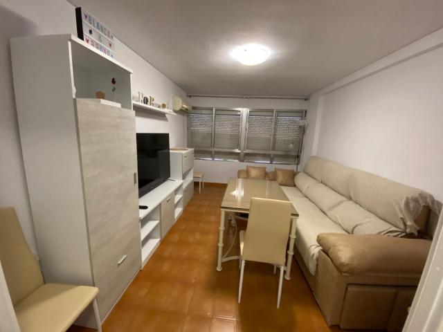 Piso en Figueroa ¡Listo para entrar a vivir!