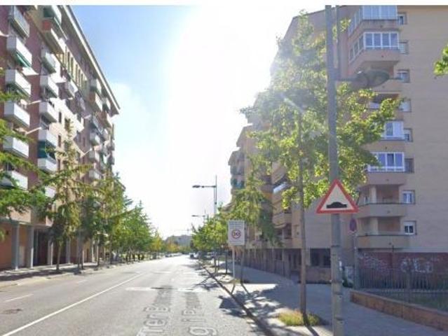 PISO EN GRANOLLERS