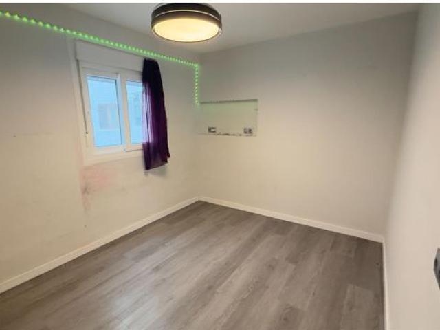PISO EN HUELIN CON PLAZA DE GARAJE!